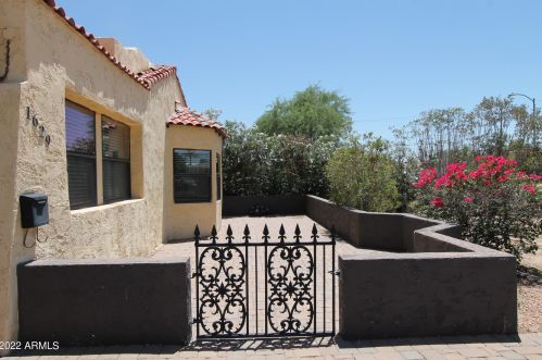 1629 17th Ave, Phoenix AZ  85007-1601 exterior