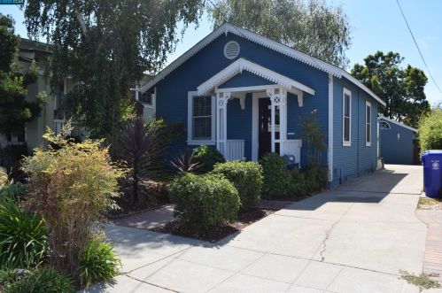 2636 Clinton Ave, Richmond, CA 94804-1432