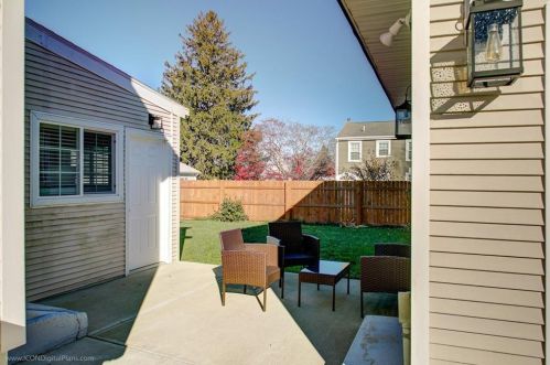 12 Cypress Ave, Tiverton RI  02878-1416 exterior