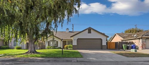 3661 Turnstone Dr, Turlock, CA 95382-8570