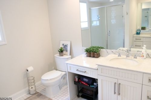 25 Ridge Rd, West Paterson NJ  07424-2416 exterior