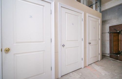 606 Wisconsin Ave, Milwaukee WI 53202-4600 exterior