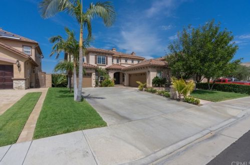 2523 Skytop Ct, Orange, CA 92867-6492
