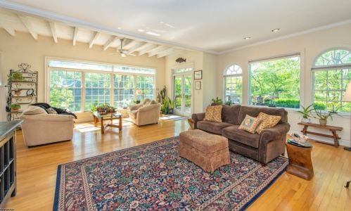 98 Broadway, West Milford Lakes, NJ 07480-4320