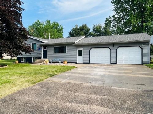 200 Poplar Ave, Cameron, WI 54822-7742