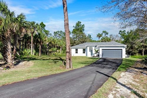 4739 24th Ave, Naples, FL 34117-9257
