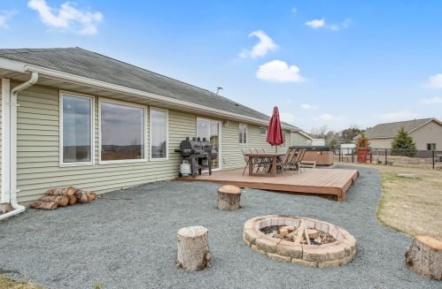 808 218th St, East Farmington WI  54020-4518 exterior
