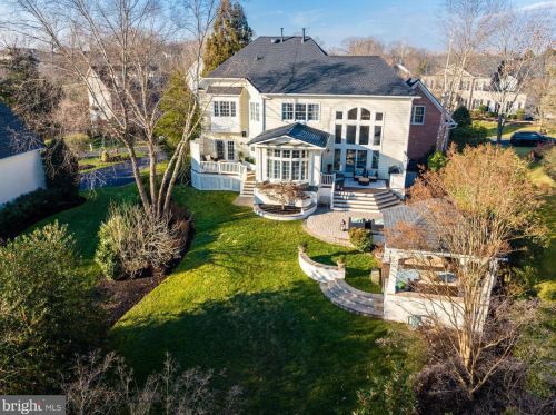 18506 Pelicans Nest Way, Leesburg VA  20176-3963 exterior