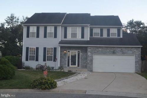 50 Wellspring Dr, Bear, DE 19701-1359