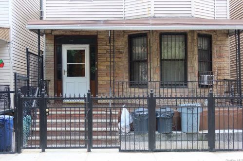 1348 Plimpton Ave, Bronx, NY 10452-2401