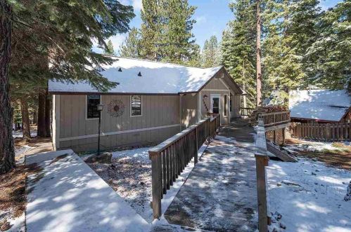 12068 Pine Forest Rd, Truckee, CA 96161-2751