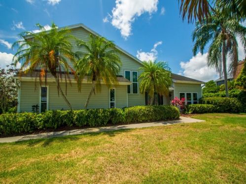 1441 56th Sq, Vero Beach, FL 32966-2395