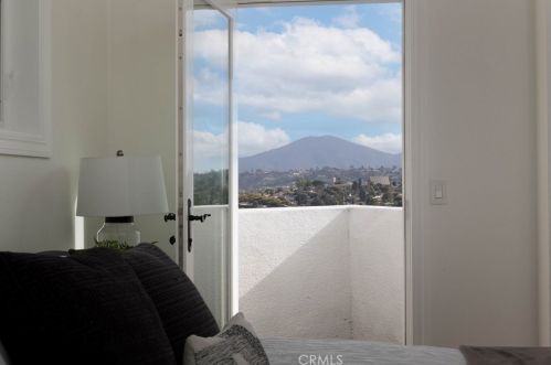 4393 Date Ave, La Mesa CA  91941-6412 exterior