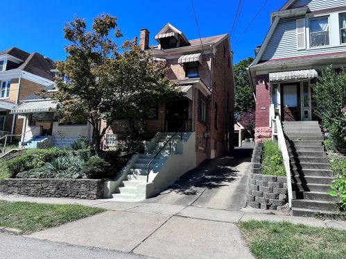 1524 Fallowfield Ave, Pittsburgh PA  15216-3753 exterior