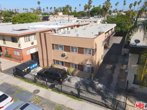 14639 Calvert St, Van Nuys CA 91411-2808 exterior