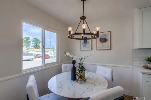 3707 Balboa Dr, Oceanside CA  92056-3947 exterior