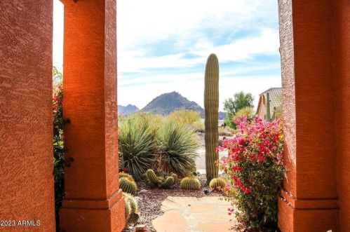 11112 Greythorn Dr, Scottsdale AZ  85262-7466 exterior