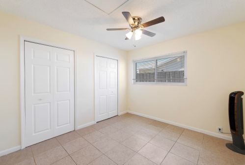 3549 Taconic Dr, West Palm Beach FL  33406-4916 exterior