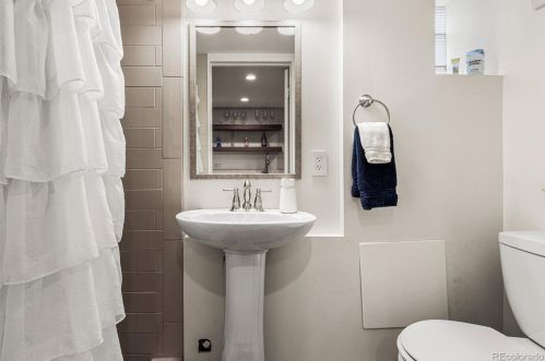 101 Corona St, Denver CO 80218-3803 exterior