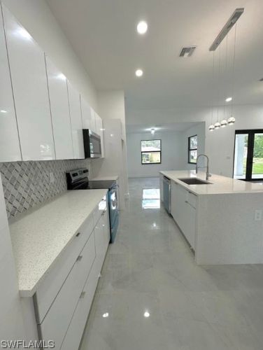 3216 36th St, Lehigh Acres FL  33976-4307 exterior