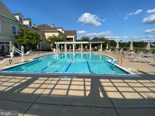 15480 Championship Dr, Haymarket VA  20169-6107 exterior
