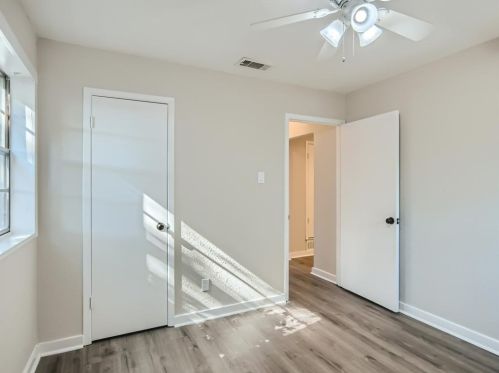 1922 Muret St, Irving TX 75062-6972 exterior