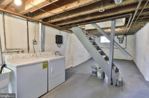 26 Manheim St, Philadelphia PA 19144-3656 exterior