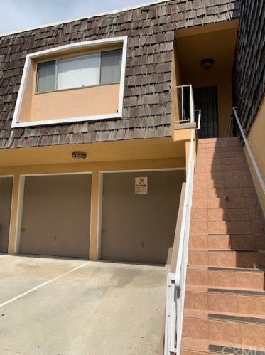 2671 Wall St, Long Beach, CA 90755-1141