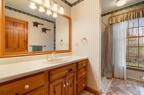 718 Willowcrest Dr, Gibsonia PA  15044-6028 exterior