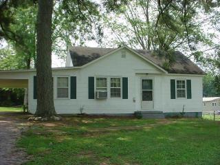 707 Vine St, Winchester, TN 37398-1047