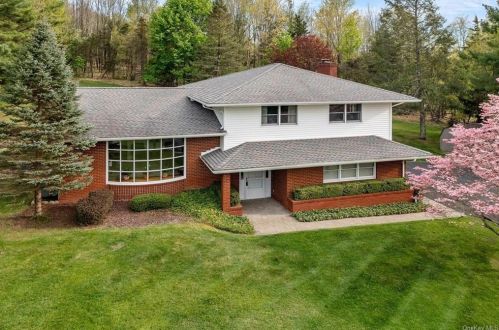 6 Ridgeway Loop, Warwick, NY 10990-2623