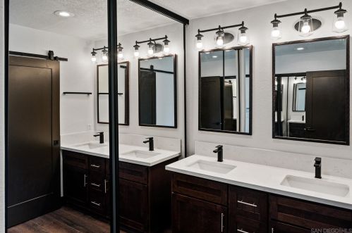 4792 Galicia Way, Oceanside CA  92056-5122 exterior