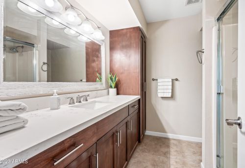 13229 8th Ave, Phoenix AZ  85029-1808 exterior