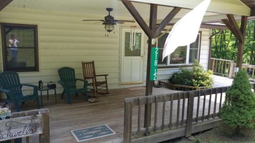 218 Johnstown Rd, Richwood, WV 26261-1314