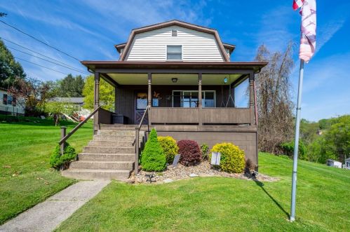209 3rd St, Bentleyville, PA 15314-1226