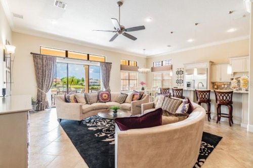 395 Muirfield Loop, Kissimmee FL 34747-6411 exterior