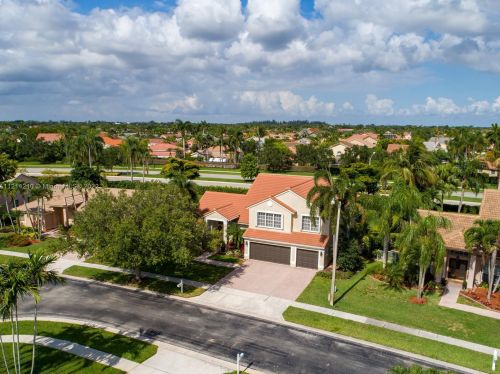 1122 195 Ave, Hollywood FL 33029-3272 exterior