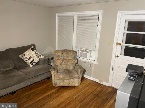 318 Center St, Kennett Sq PA  19348-3248 exterior