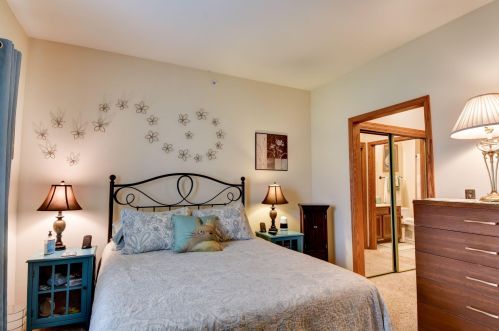 3920 92, Milwaukee WI 53228-2100 exterior