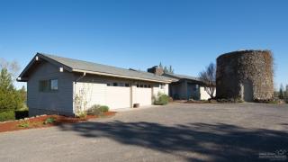 61843 Dobbin Rd, Bend OR  97702-9536 exterior