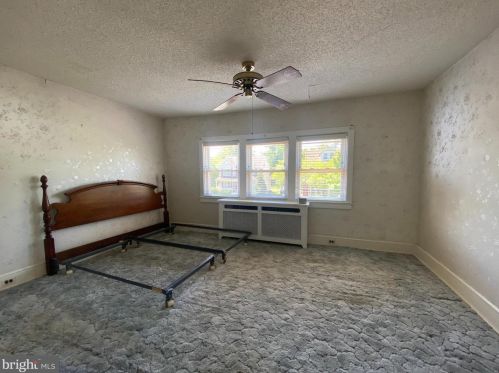 605 Linden Ave, Riverton NJ  08077-1415 exterior