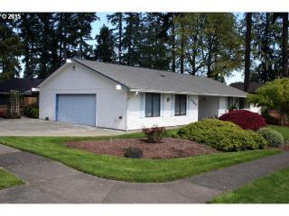 12815 Barlow Rd, Beaverton, OR 97008-5148
