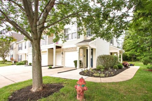 23 Tall Trees Dr, Amelia, OH 45102-1787
