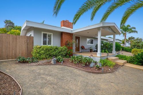 404 Hillway Dr, Vista, CA 92084-6342