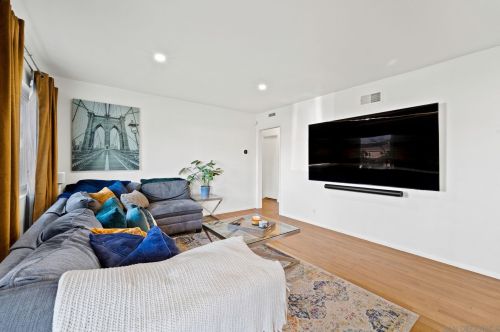 843 Goldenrod St, Escondido CA  92027-1709 exterior