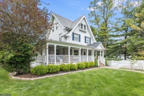18 Sunset Ave, Verona, NJ 07044-5119