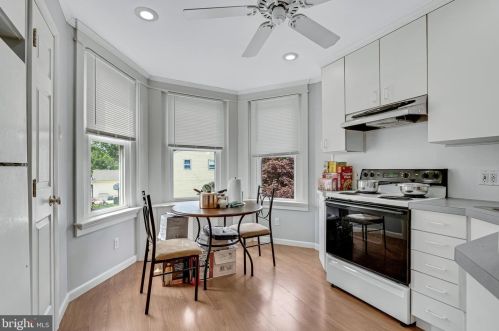 325 Brighton Ter, Holmes PA  19043-1010 exterior