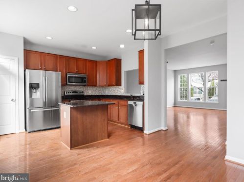 2217 William Harris Way, Woodbridge VA  22191-6381 exterior