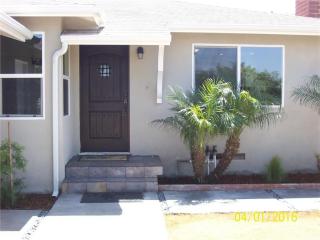 946 163rd St, Long Beach, CA 90746-1001