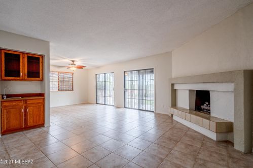 4834 Territory Loop, Tucson AZ 85750-5947 exterior